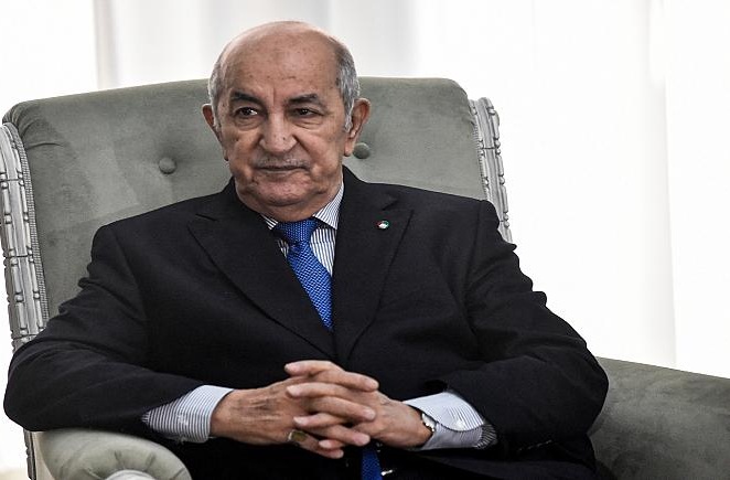 الرئيس تبون يجري تعديلا في الحكومة
