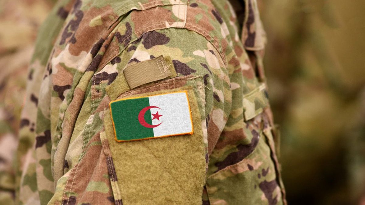 القضاء على 5 إرهابيين وتوقيف آخر خلال جويلية الماضي