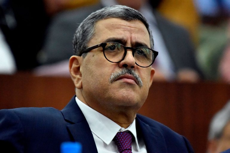 الوزير الأول عبد العزيز جراد يترأس اجتماعا للحكومة