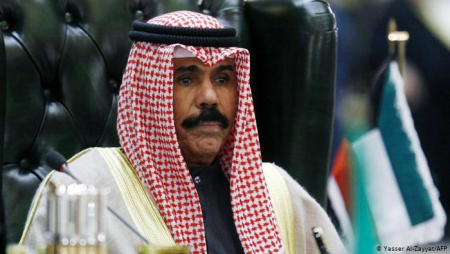 الشيخ نواف أحمد يؤدي اليمين الدستورية أميرا للكويت