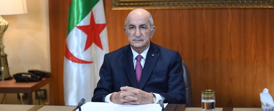 الرئيس يقرر حل البرلمان وتعديل الحكومة