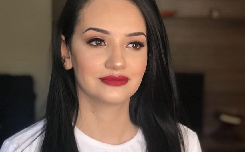 بعد انتشار فيديوهات وصور تنتهك خصوصيتها.. فنّانون ومثّقفون يتضامنون بقوّة مع بشرى عقبي