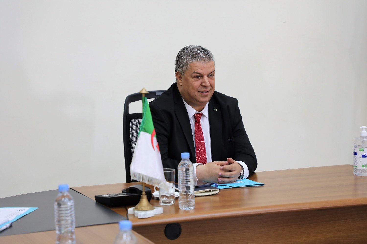الفاف تصدر بيانا توضيحيا بشأن احتضان الجزائر لـ الكان 2022