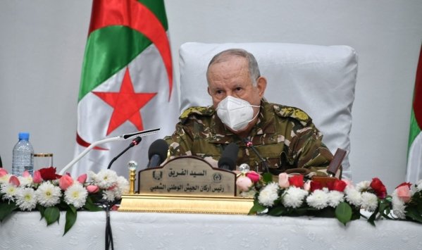 الفريق شنقريحة يشرع في زيارة رسمية إلى روسيا !!