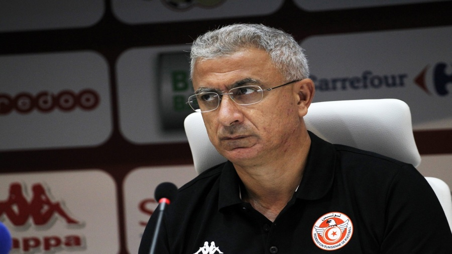 شاهد بالفيديو : مدرب المنتخب التونسي، منذر الكبيّر، يرد على جمال بلماضي...