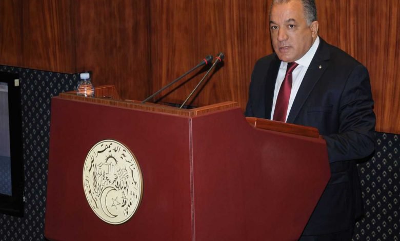 غرفة الإتهام ترفض اطلب لإفراج عن الوزير السابق الطاهر خاوة