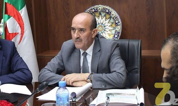 بلجود : الحرائق التي اندلعت بولاية خنشلة مفتعلة، وسحبنا دفتر الشروط لإقتناء طائرات متخصصة لإخماد الحرائق