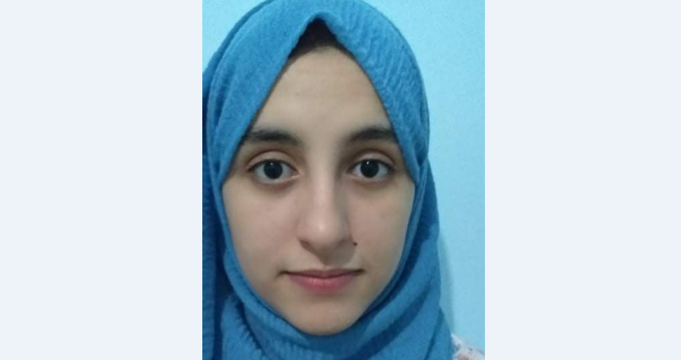 طالبة جزائرية تفتك الميدالية الذهبية في المسابقة العالمية لصناعة الروبوت