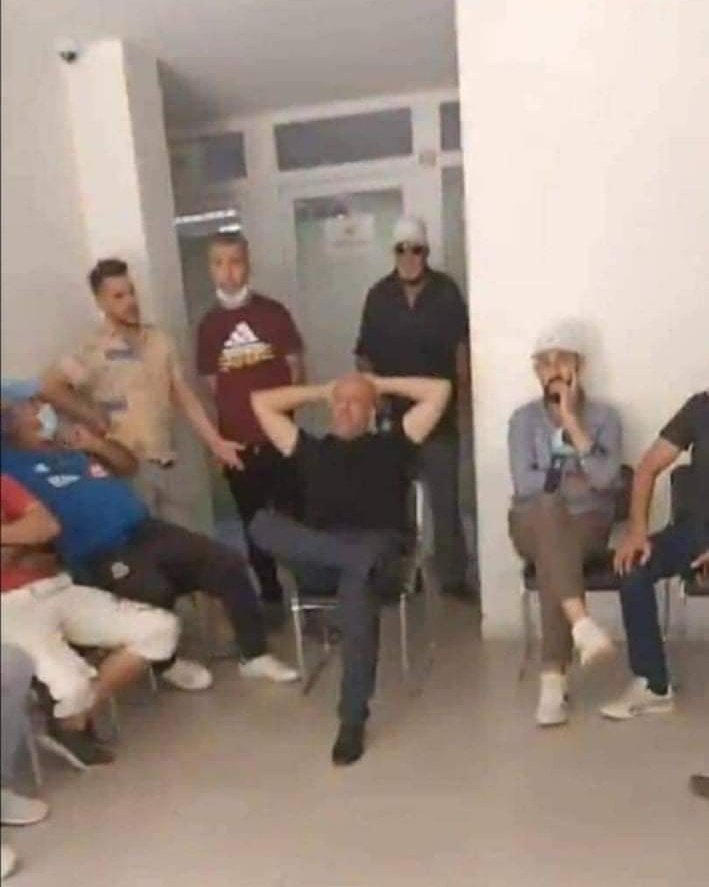 ملال يرفض مغادرة مقر شبيبة القبائل .. وهكذا قابل الرئيس الجديد يزيد ياريشان !!