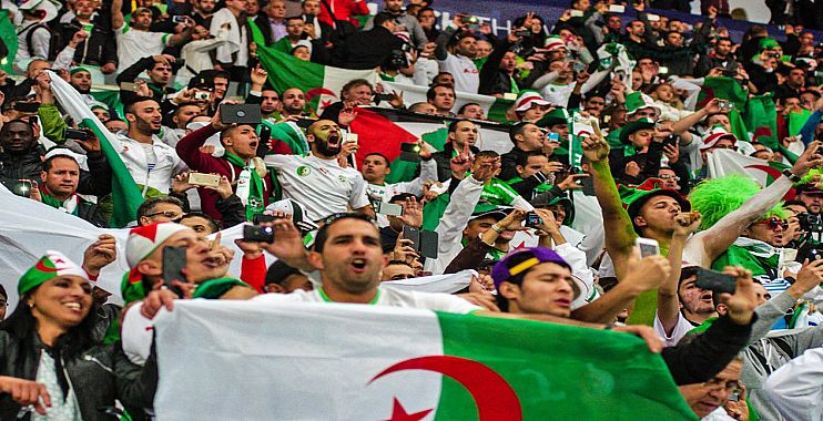 الفاف تراسل الكاف وتطالب بحضور أزيد من 10 آلاف مناصر في مباراة بوركينافاسو !!!