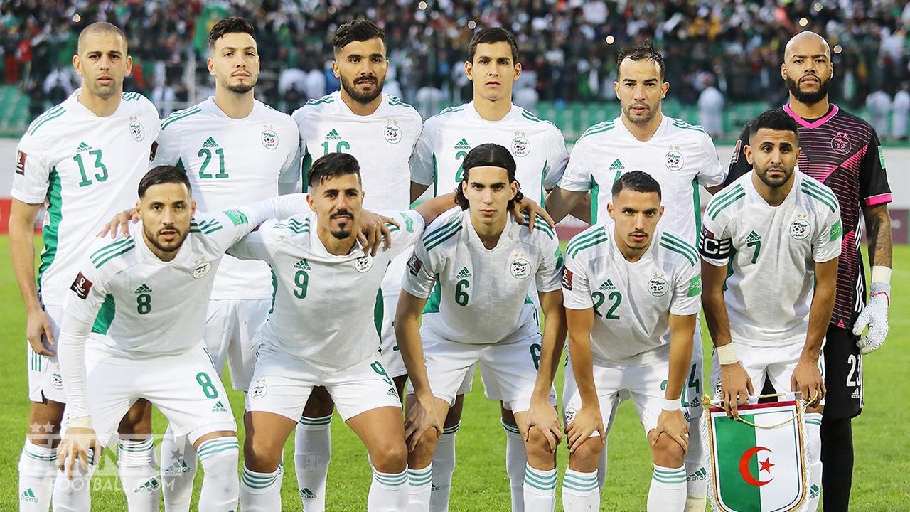 الكاف تعين الطاقم التحكيمي لمباراة الخضر أمام سيراليون