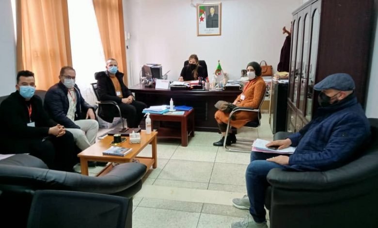 وزارة الصحة تؤكد التكفل بإنشغالات الصيادلة غير معتمدين