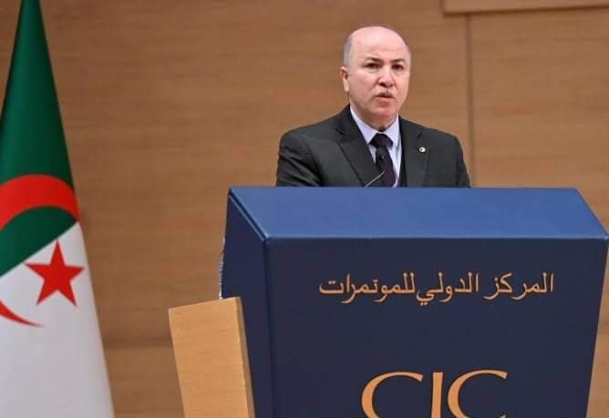 الوزير الأول : الدولة بذلت جهودا كبيرة لتوفير بيئة مناسبة للبحث العلمي