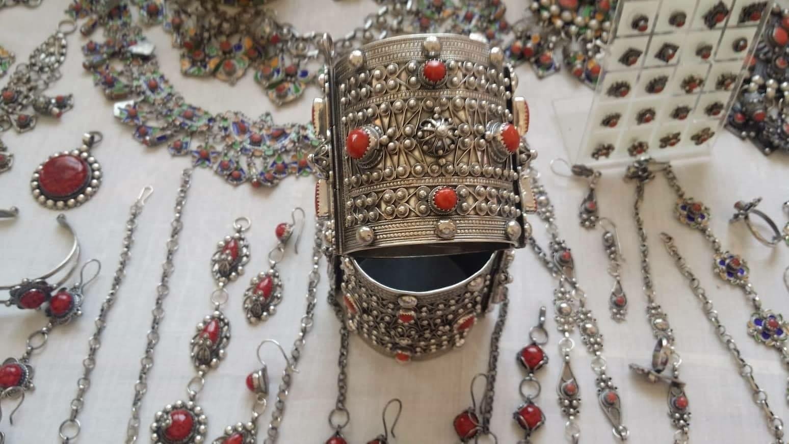 عيد الحلي التقليدية بآث يني في جويلية المقبل