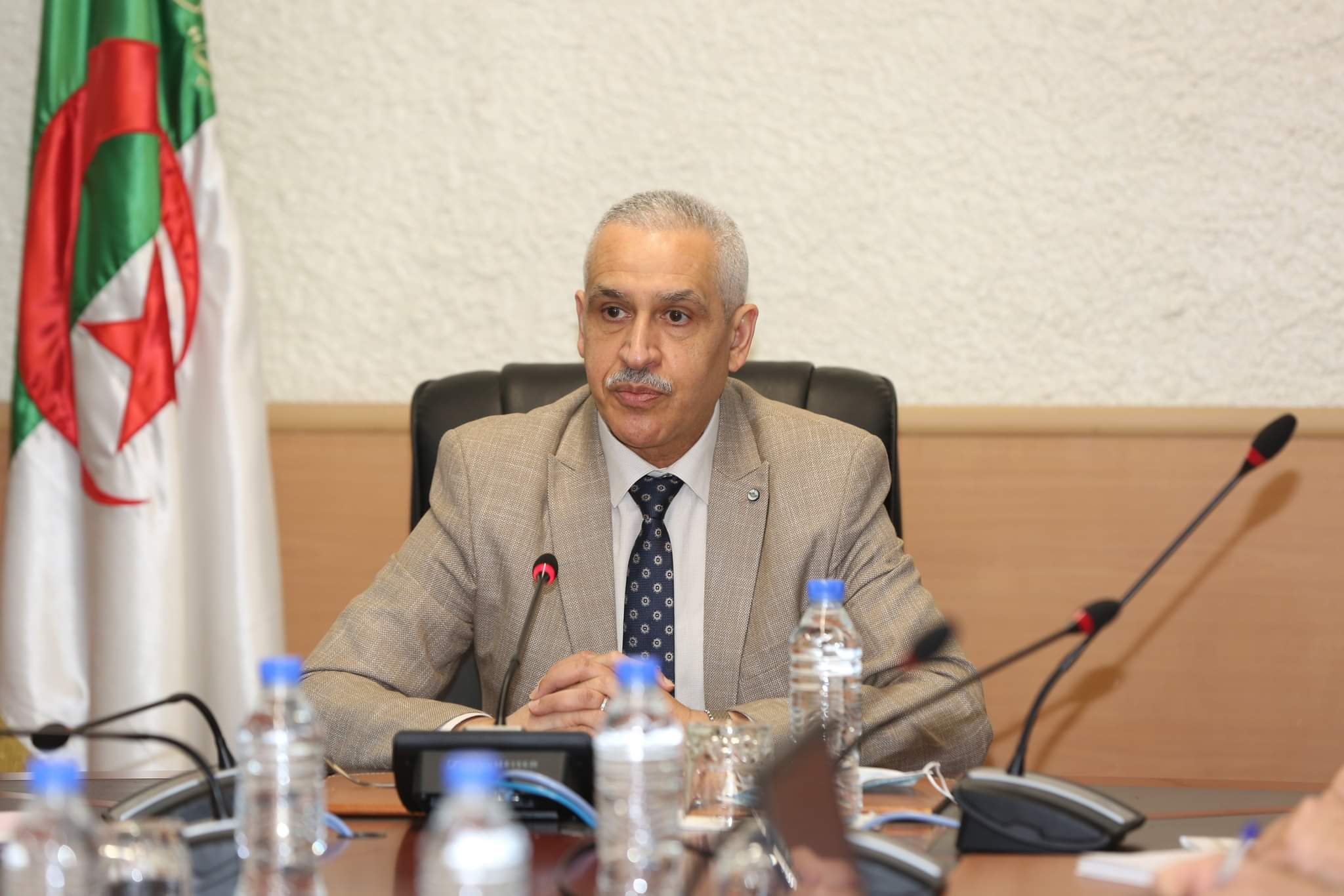 وزير النقل : وضع استراتيجية وطنية لتصنيع الحاويات الموجهة لنقل البضائع