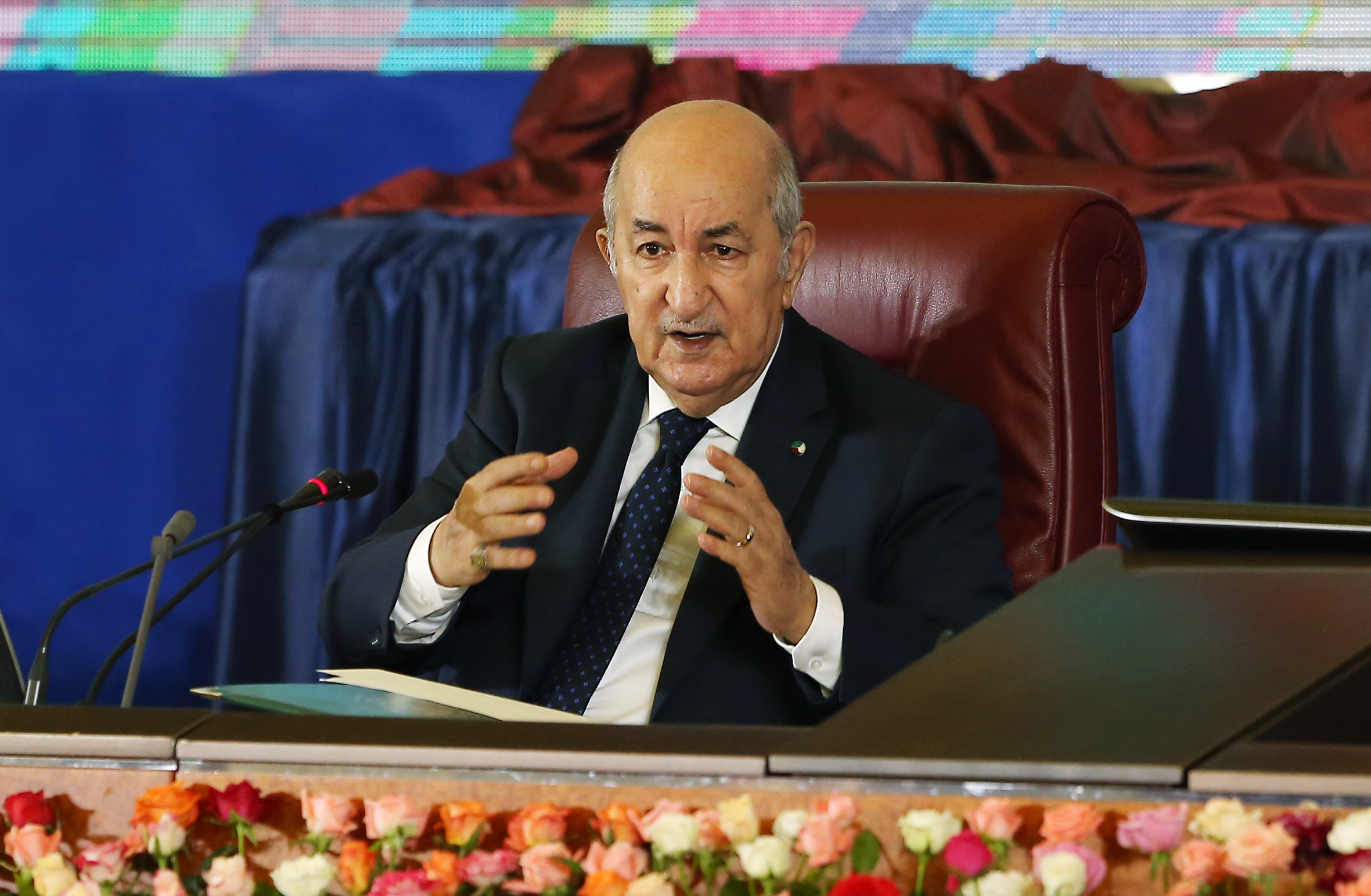 رئيس الجمهورية يُعلن رفع الأجور ومنحة البطالة ومراجعة منح التقاعد