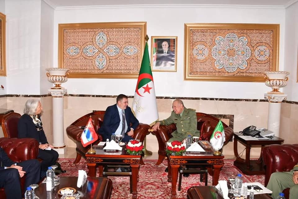 الفريق أول شنقريحة يستقبل مدير الشركة الصربية “يوغوامبورت”