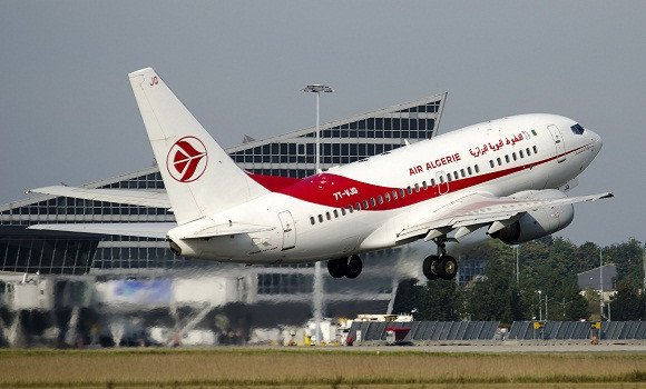 الجوية الجزائرية تعلن عن تغيير في توقيت بعض الرحلات