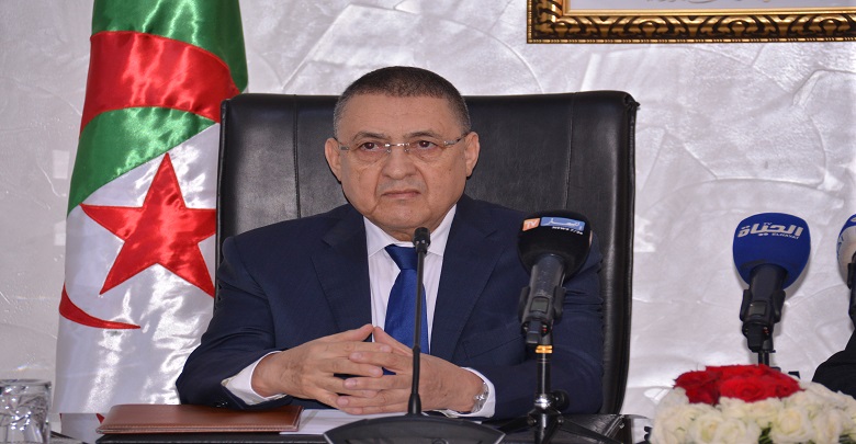 تجسيدا لتعليمات رئيس الجمهورية .. وزير الداخلية يحل بالمنيعة