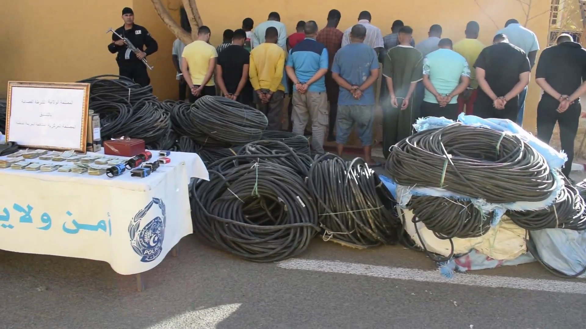 شرطة تمنراست تحبط محاولة تهريب أزيد من 23 طن من الكوابل الكهربائية والمواد الغذائية