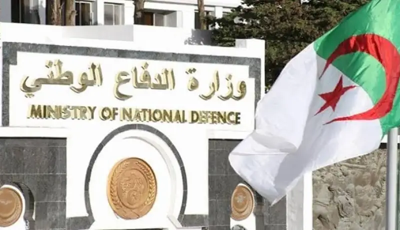 وزارة الدفاع الوطني تٌصدر بيانا بخصوص إختراق دراجات مائية المياه الإقليمية للجزائر