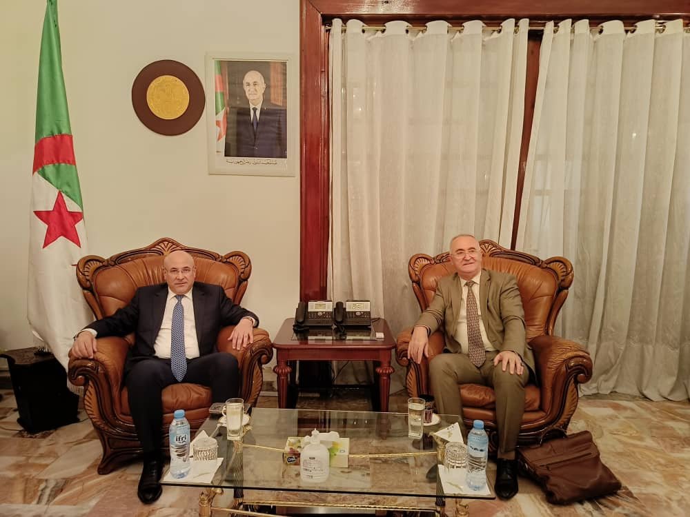 وزيرا التجارة و المالية في زيارة إلى كل من موريتانيا و السنغال