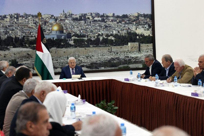 الرئيس الفلسطيني يعقد اجتماعا طارئا مع القيادة