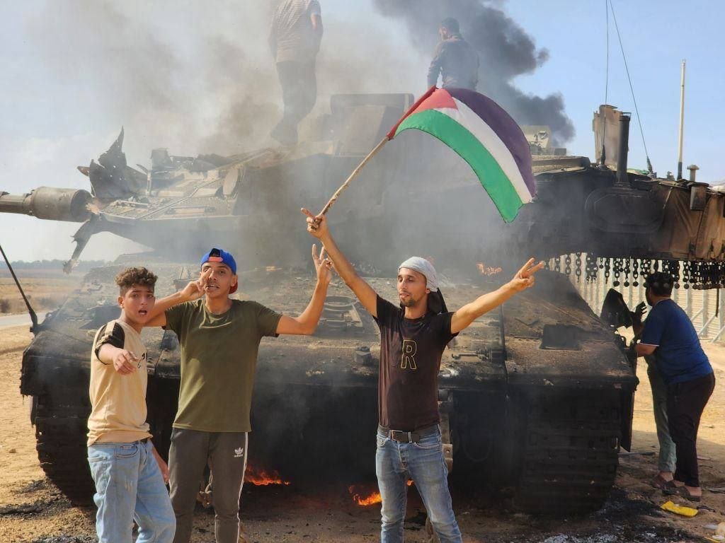 إرتفاع عدد القتلى الإسرائيليين إلى 659 قتيل و 2156 جريح
