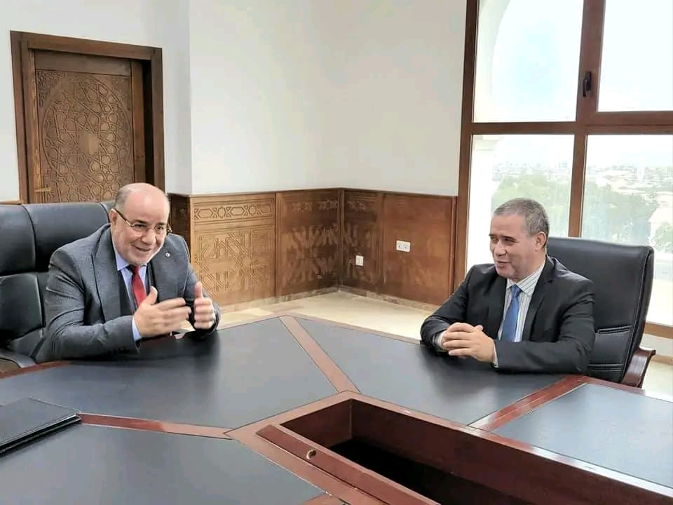 بلمهدي ينصب مراد معيزة مديرا للتوجيه الديني والثقافة الإسلامية