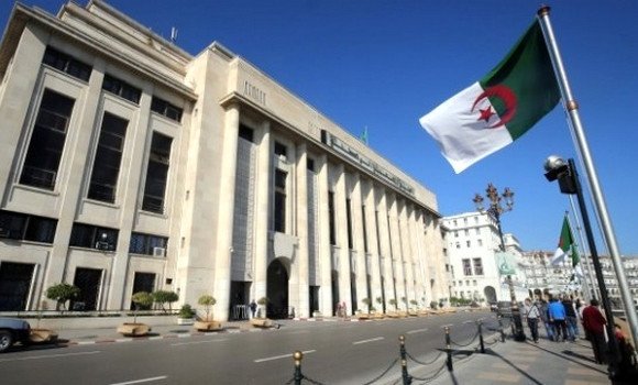 المجلس الشعبي الوطني يعلن تأجيل الجلسة العامة المزمع إجراؤها اليوم