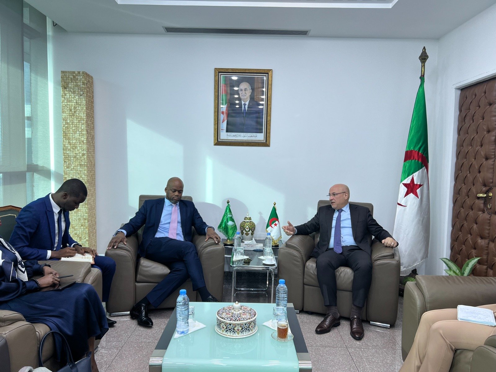 وزير التجارة يستقبل الأمين العام لمنطقة التجارة الحرة القارية الإفريقة
