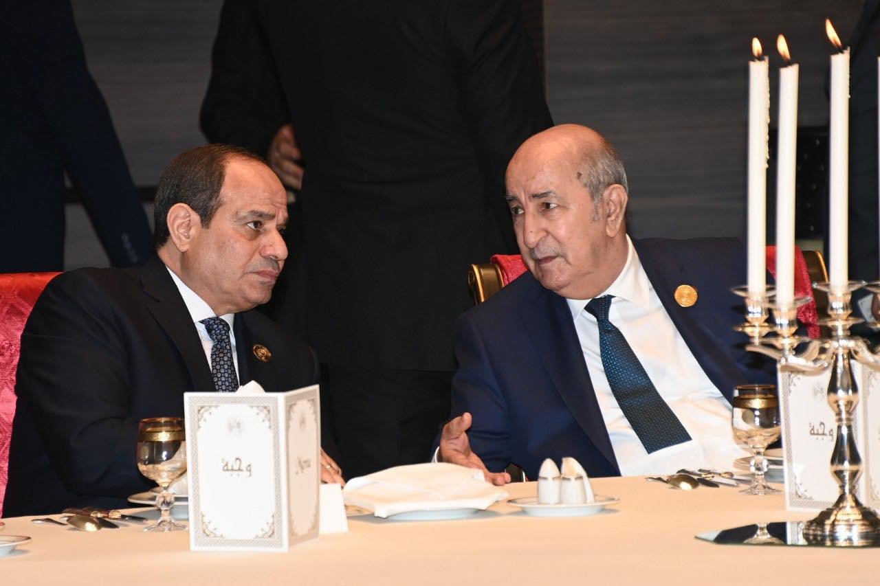 رئيس الجمهورية عبد المجيد تبون يهنئ نظيره المصري عبد الفتاح السيسي بمناسبة اعادة انتخابه رئيسا لجمهورية مصر