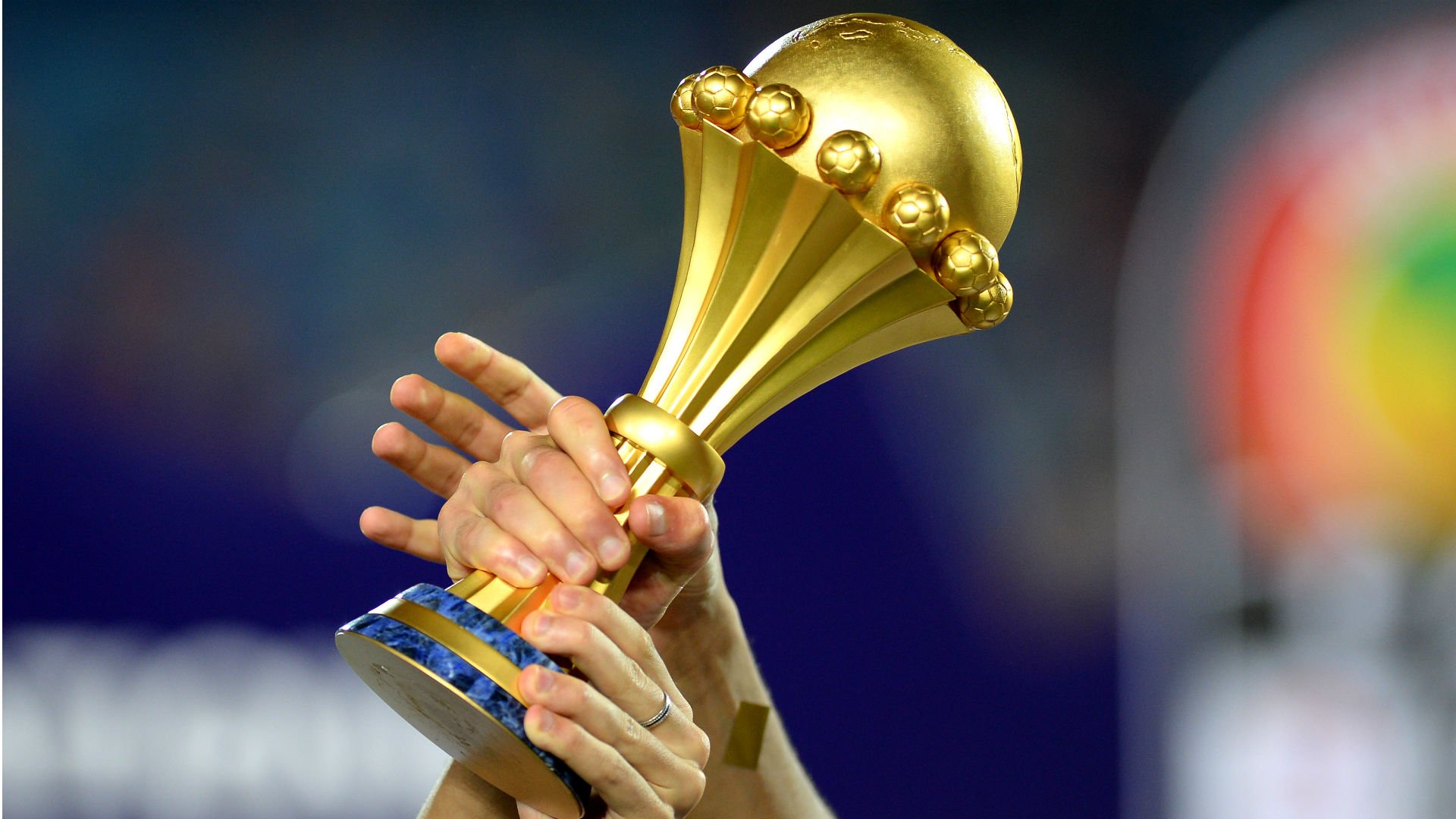 كاف تبرم إتفاقيات عالمية للبث التلفزيوني قبل إنطلاق دورة كوت ديفوار