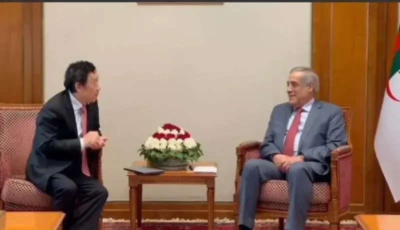 الوزير الأول يستقبل المدير العام لمنظمة الفاو