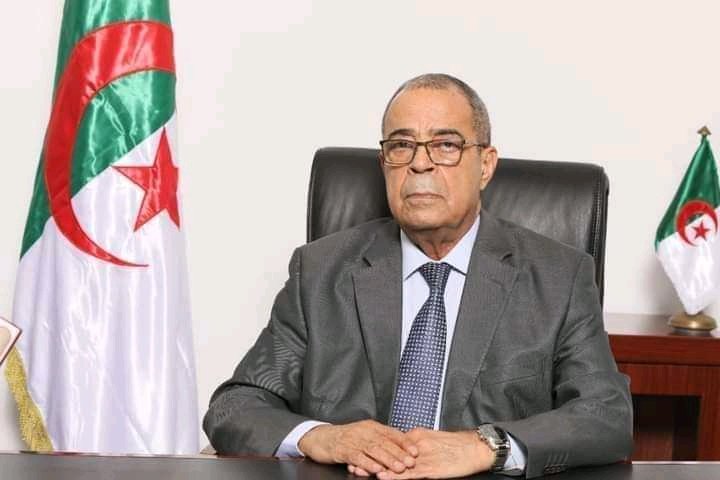 وزير الصناعة يحث مجمع جيتاكس على تعزيز الترويج لمنتجاته في السوق المحلية