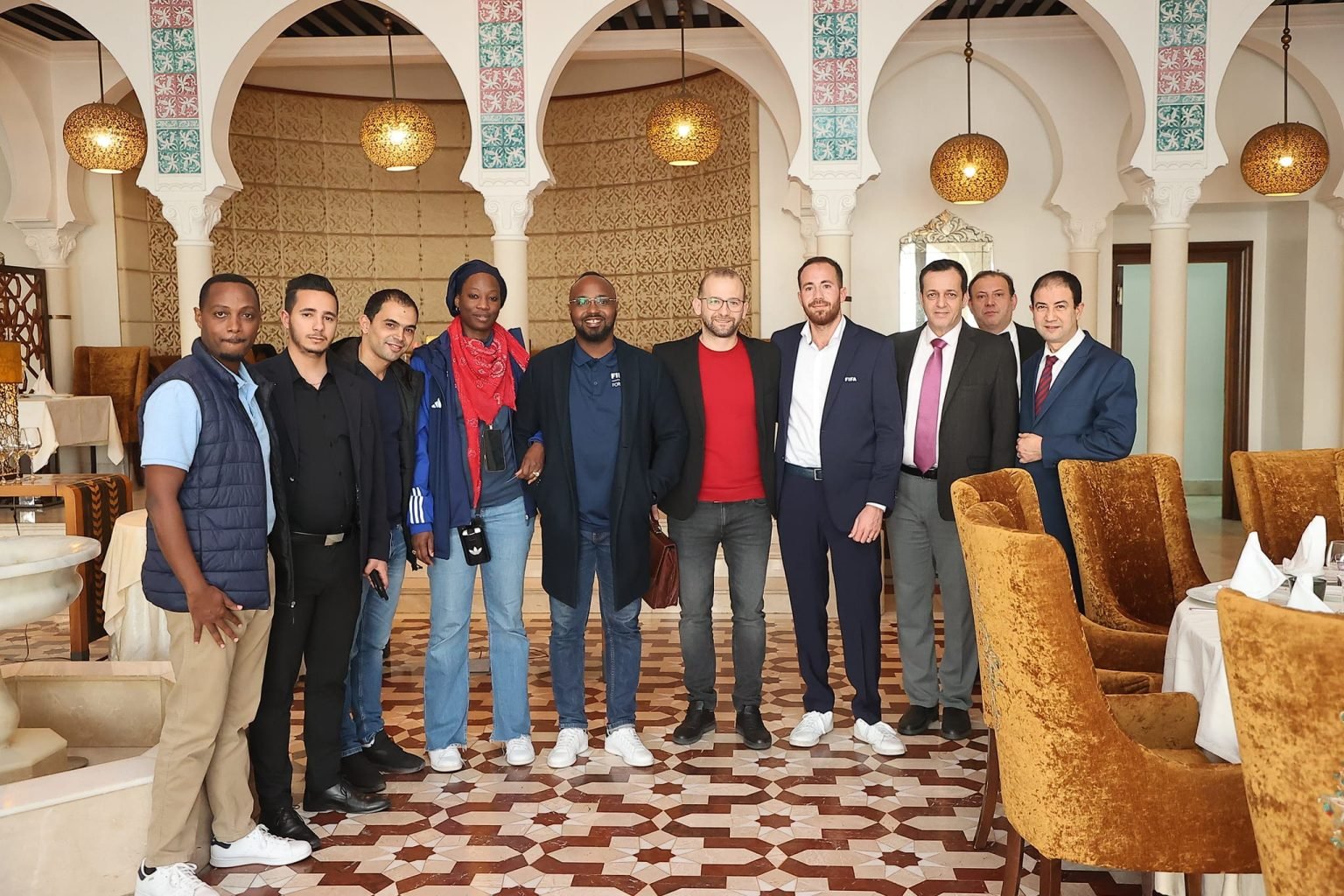 وفد الفيفا يبدي إعجابه بمنشئات الجزائر الرياضية